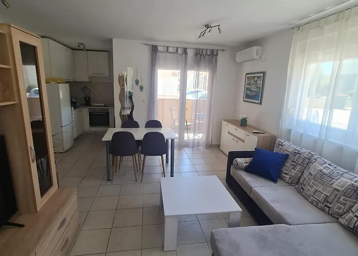 Elena With Free Parking And Terrace Διαμέρισμα *