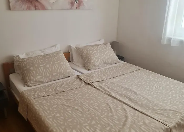 Elena With Free Parking And Terrace Lejlighed *