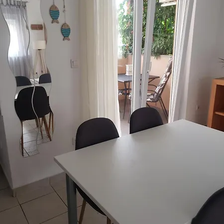 Apartman Elena With Free Parking And Terrace